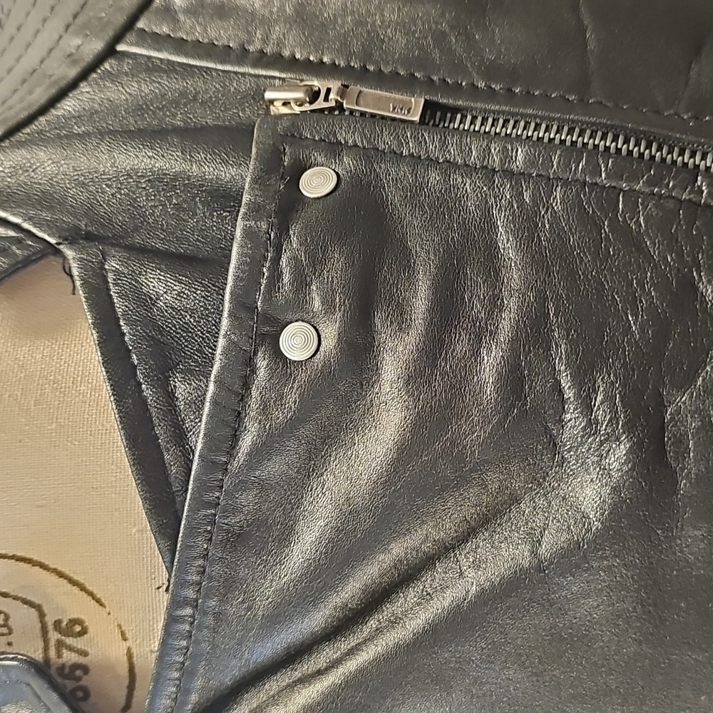 "Real Leather" Cropped, Lined Moto Leather Jacket, Women's Size L - Picture 11 of 16